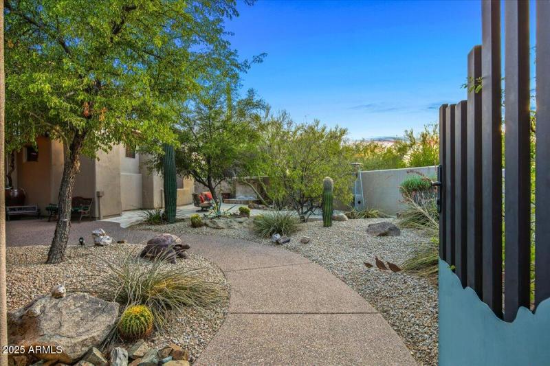 12-Front Court Yard Entry