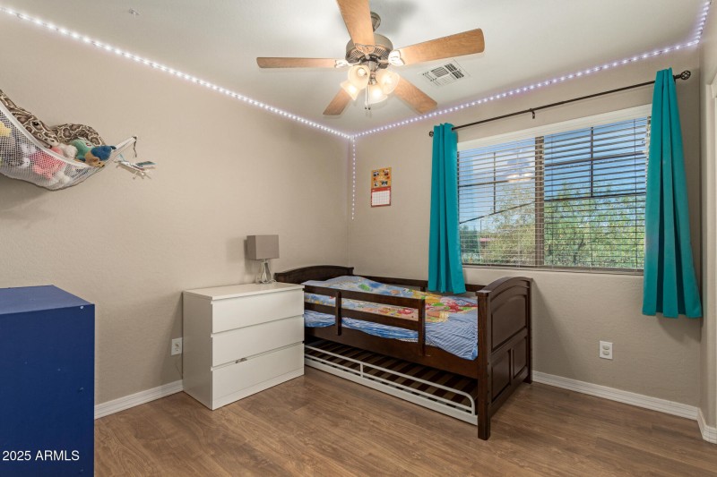 3635 W McCauley CT
