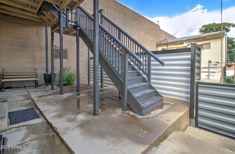 195 Nash Ave-10