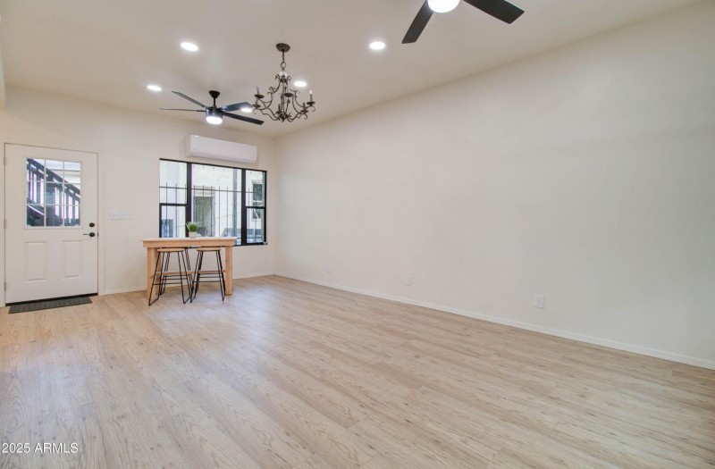 195 Nash Ave-17