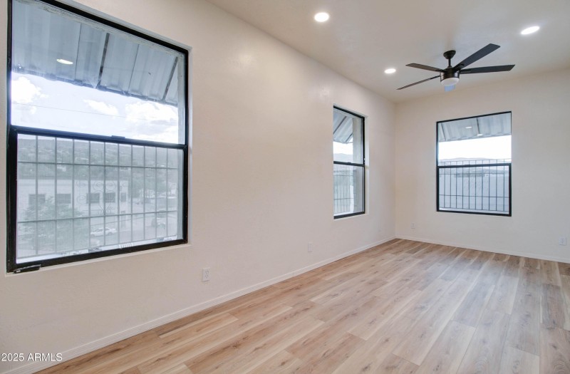 195 Nash Ave-33