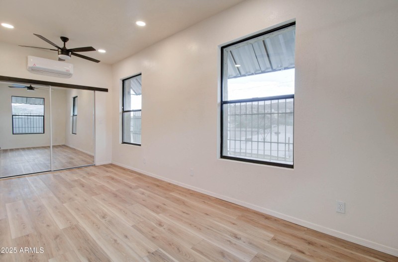 195 Nash Ave-35