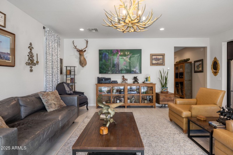 16118 W Desert Hills Dr Surprise - 310