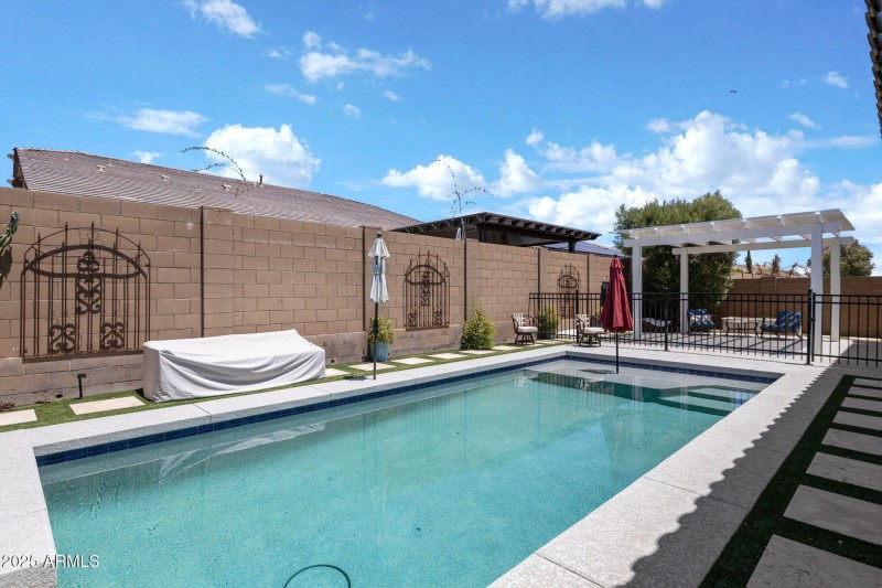 16118 W Desert Hills Dr Surprise - 390