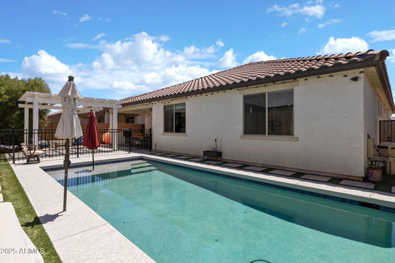 16118 W Desert Hills Dr Surprise - 395