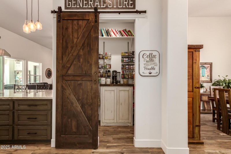Walk-in pantry!