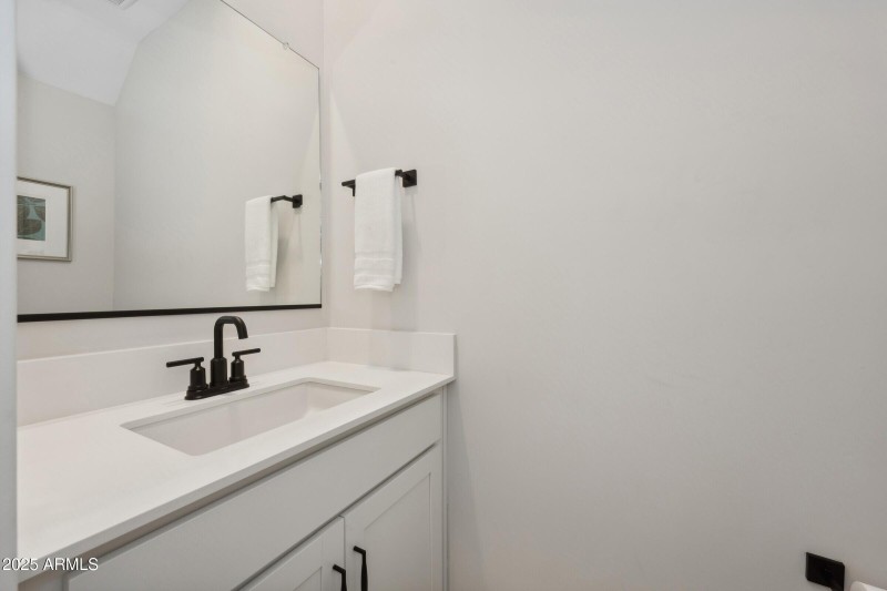 152195_Laveen Place_Carina_Half Bath