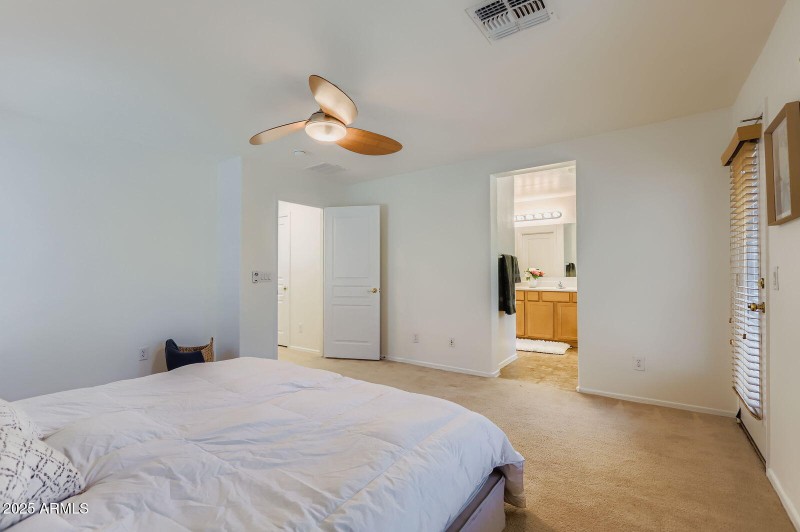 Room for dressers