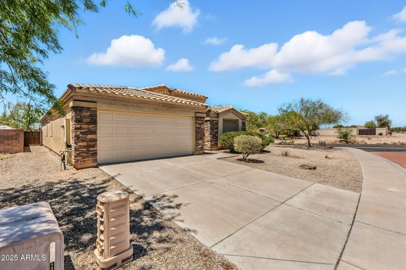 3697 N French Pl