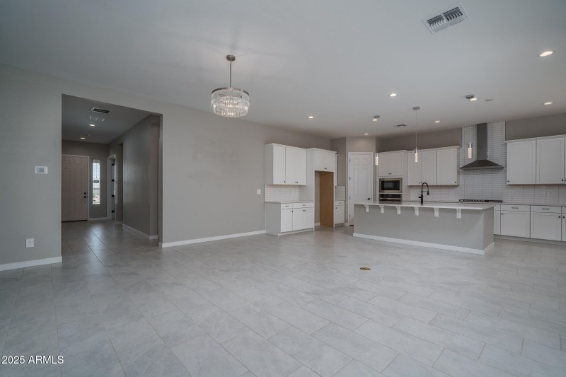 6) GREAT ROOM