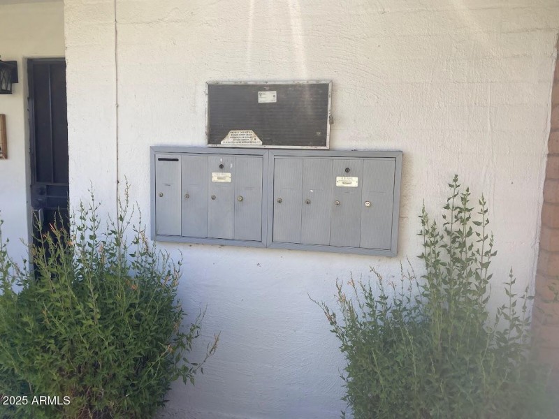 Mail