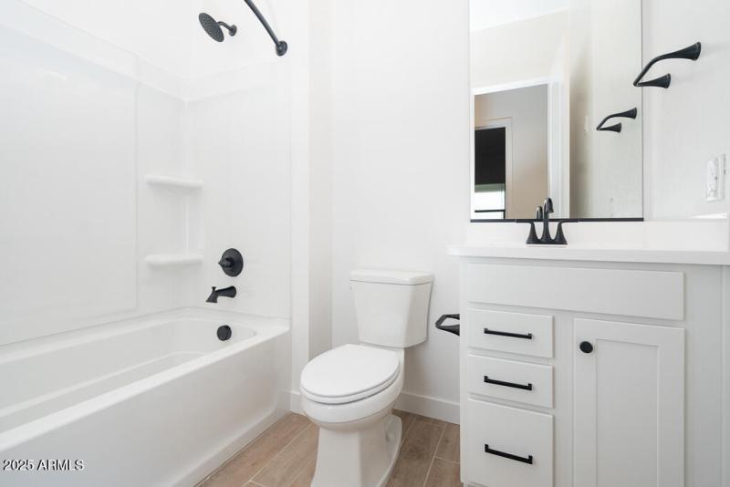 Tri Pointe Terraza 4 - Bathroom 3-1MLS