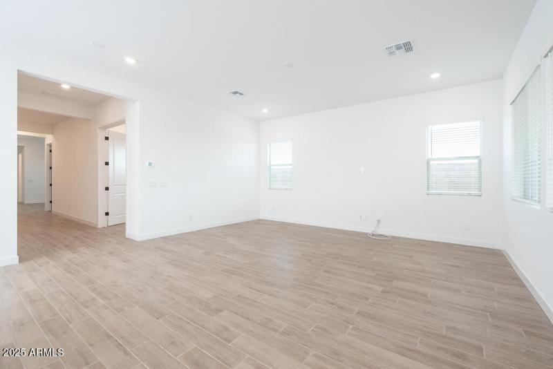 Tri Pointe Terraza 4 - Great Room-1MLS