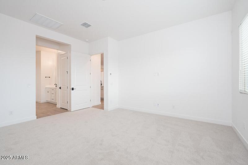 Tri Pointe Terraza 4 - Primary Suite-1M