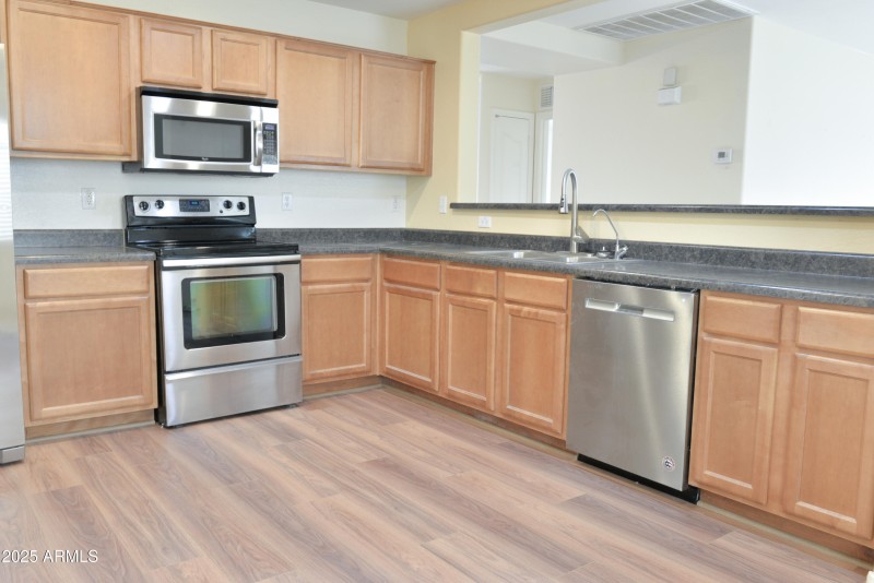 Huge Cooking Area
