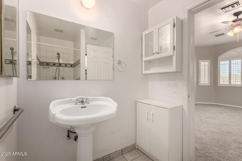 Bedroom 2 En-suite