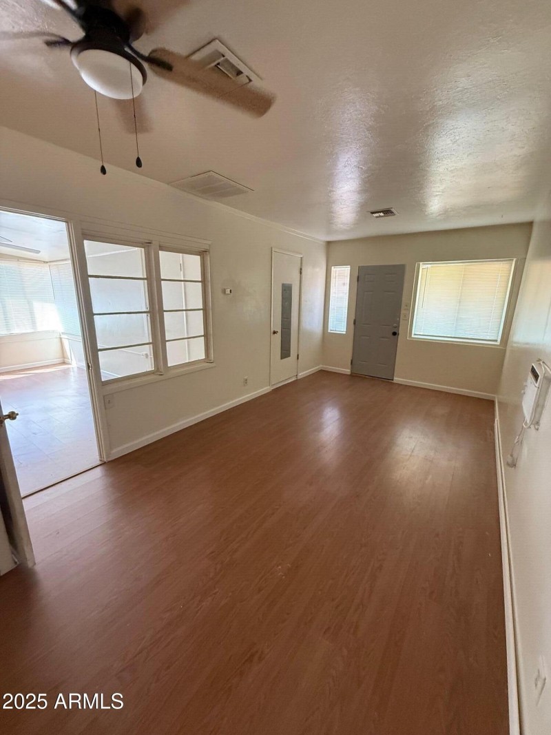 11102 W Indiana Ave (12)