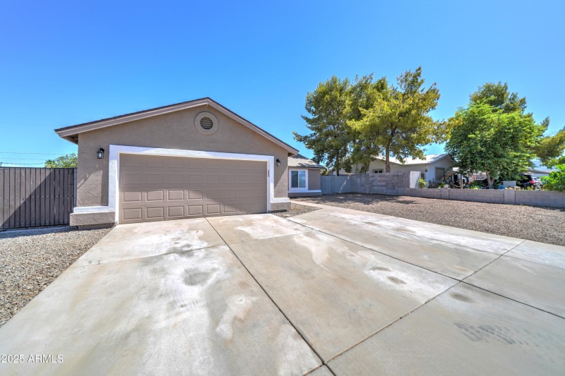 568 E Mesquite-4
