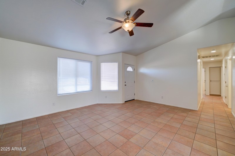 568 E Mesquite-5