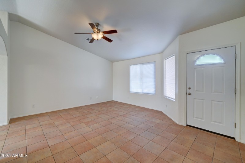 568 E Mesquite-8
