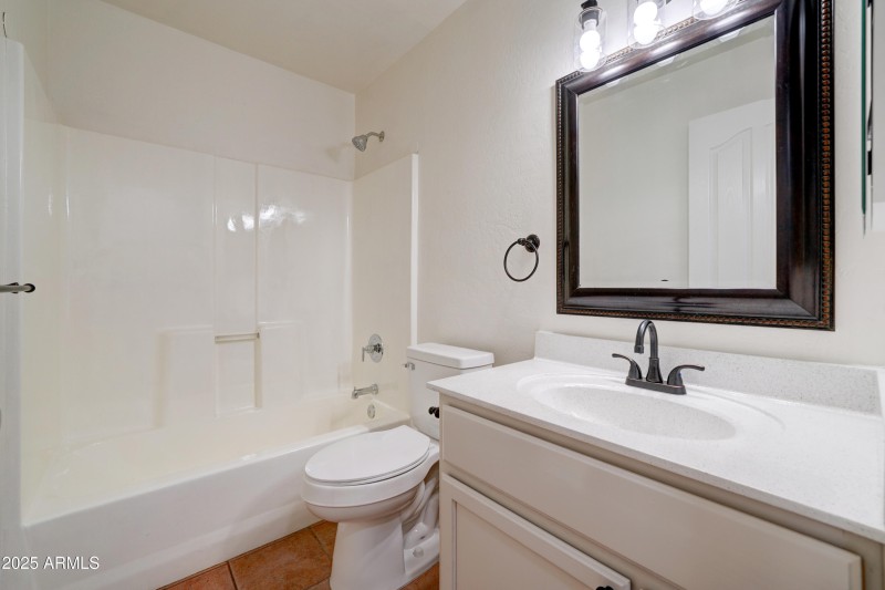 568 E Mesquite-19