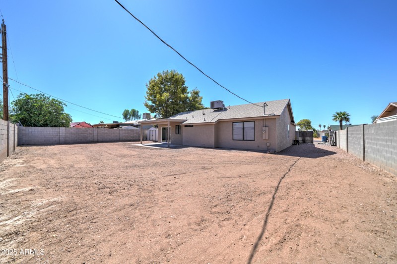 568 E Mesquite-33