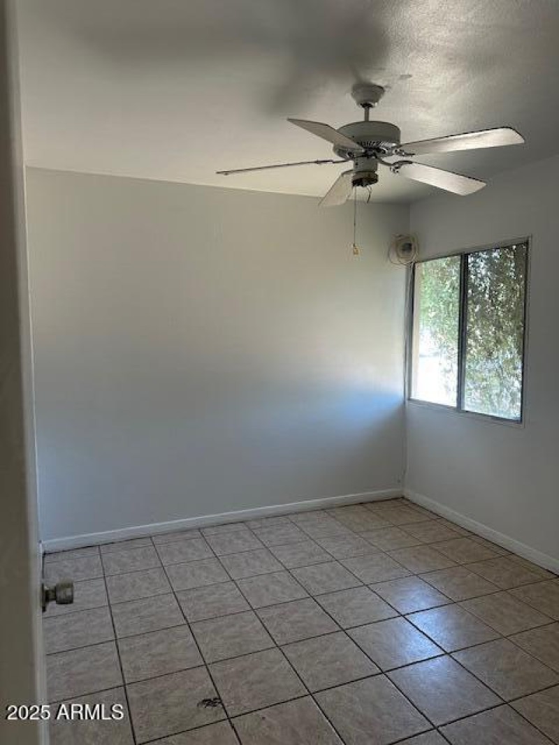 bedroom to front of house