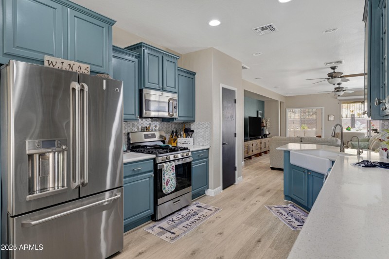 307 W Twin Peaks Pkwy-17