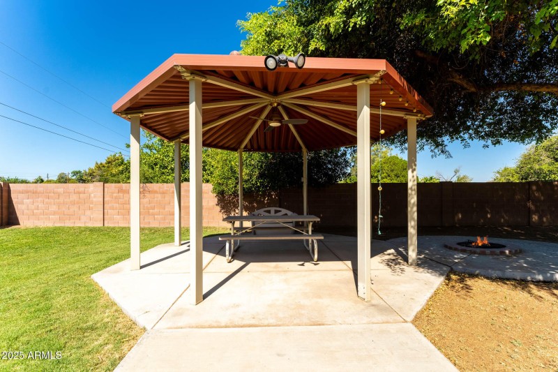 Gazebo/Firepit
