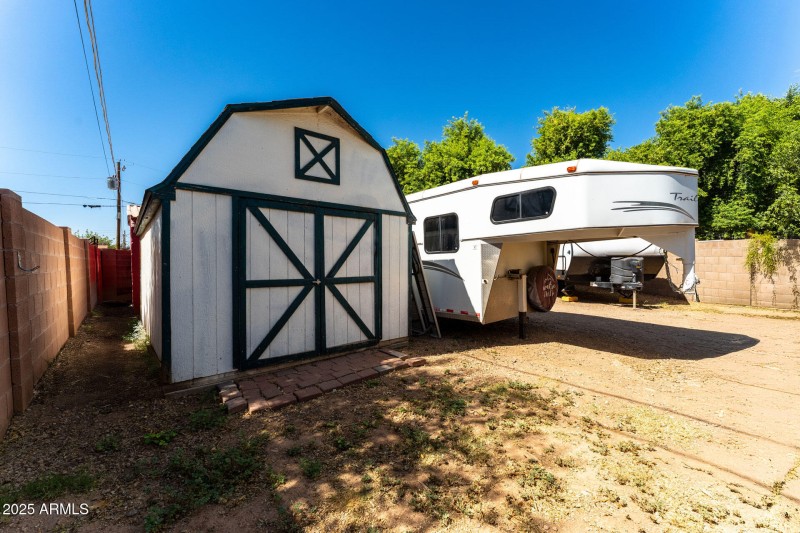 Shed