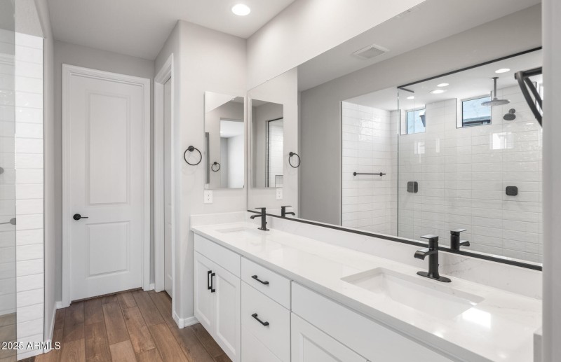 Owner's Bathroom