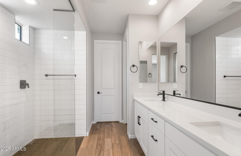 Owner's Bathroom