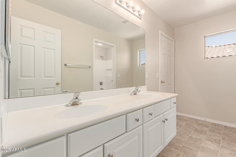 2302 E TORREY PINES PL, Chandler, AZ