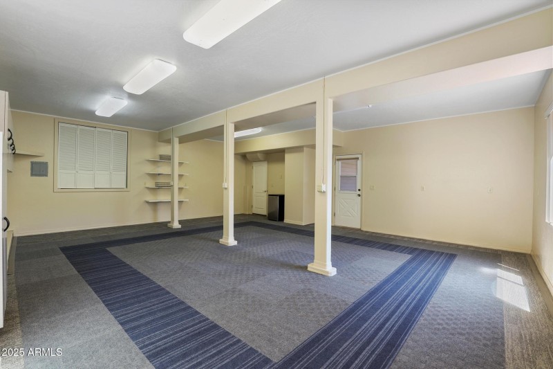 Game or Hobby Room (2)