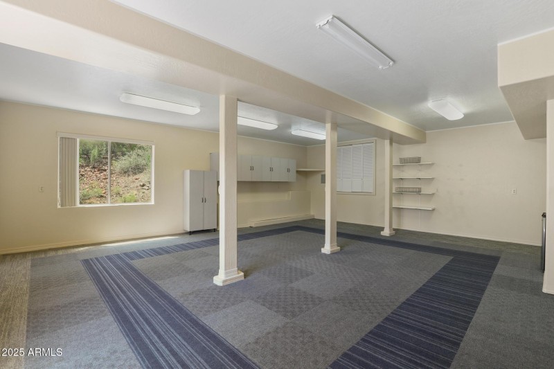 Game or Hobby Room (3)