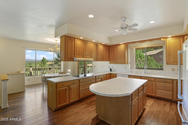 Kitchen (1)