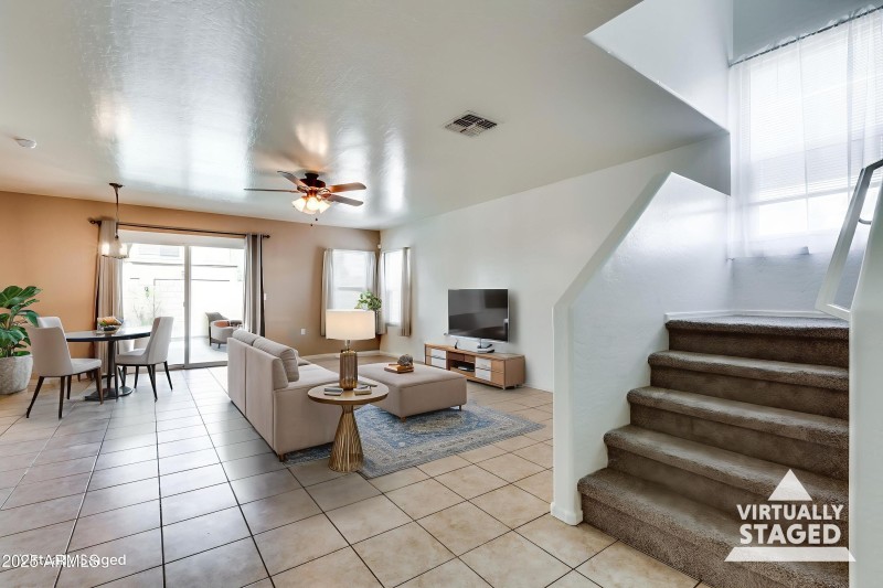 7784 N-008-035-N56thDrGl-MLS_Size