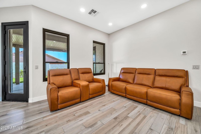 6625 W Cavedale Dr-6