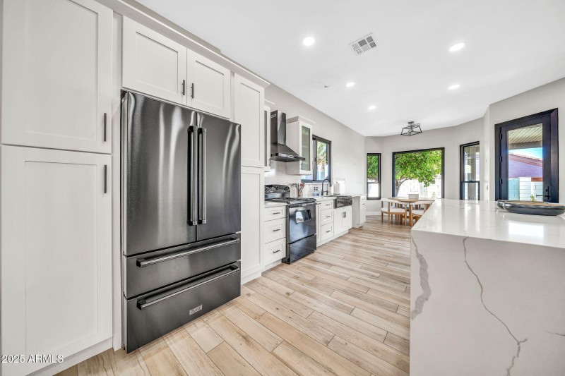6625 W Cavedale Dr-16