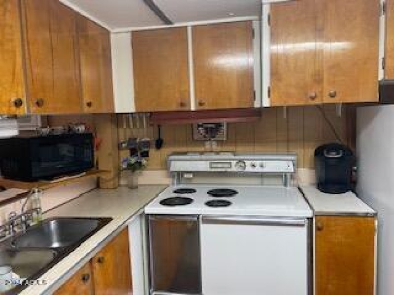 kitchen stove