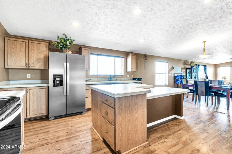 38145 W Palo Verde Dr-16