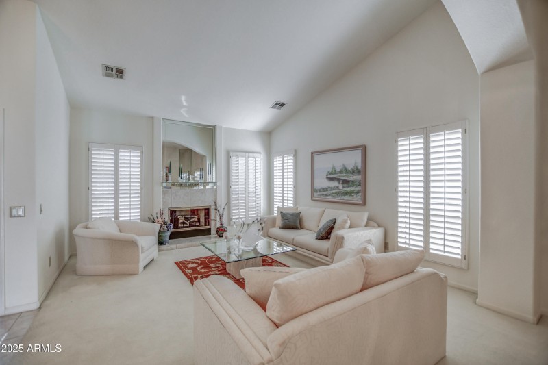11_Living Room