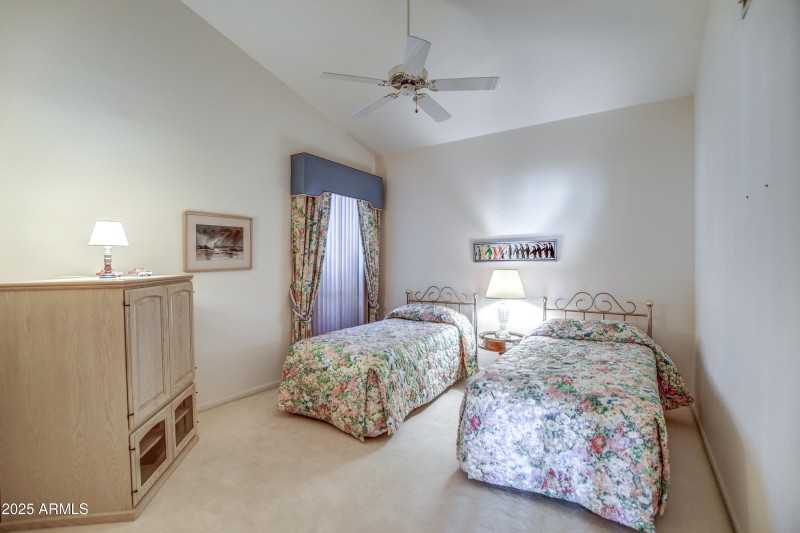 27_2nd Bedroom