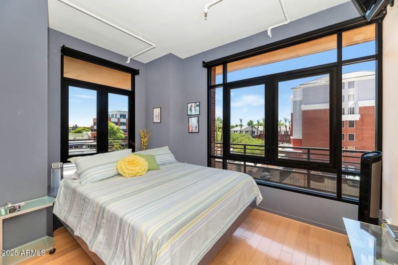 7301 E 3rd Ave-large-014-023-TOD4891-150