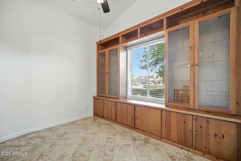 6-web-or-mls-1031 E Kent Pl Chandler - 1