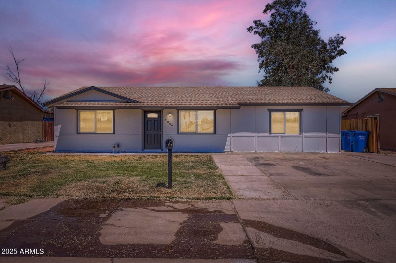 2837 N 71st Ave - Web Quality - 003 - 02