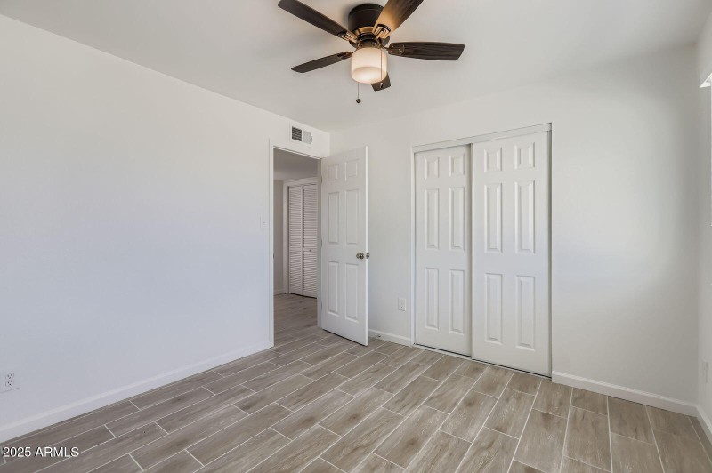 2837 N 71st Ave - Web Quality - 019 - 20