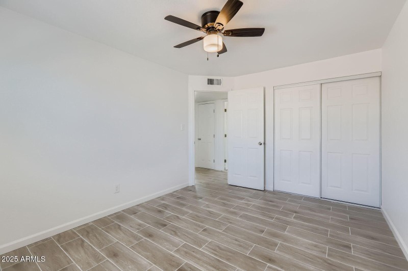 2837 N 71st Ave - Web Quality - 021 - 22