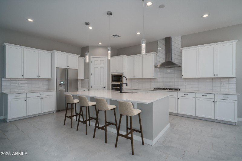 7VS) KITCHEN