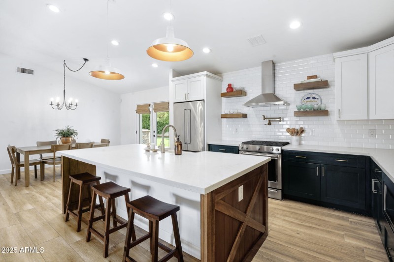 12-web-or-mls-1__TMR9944